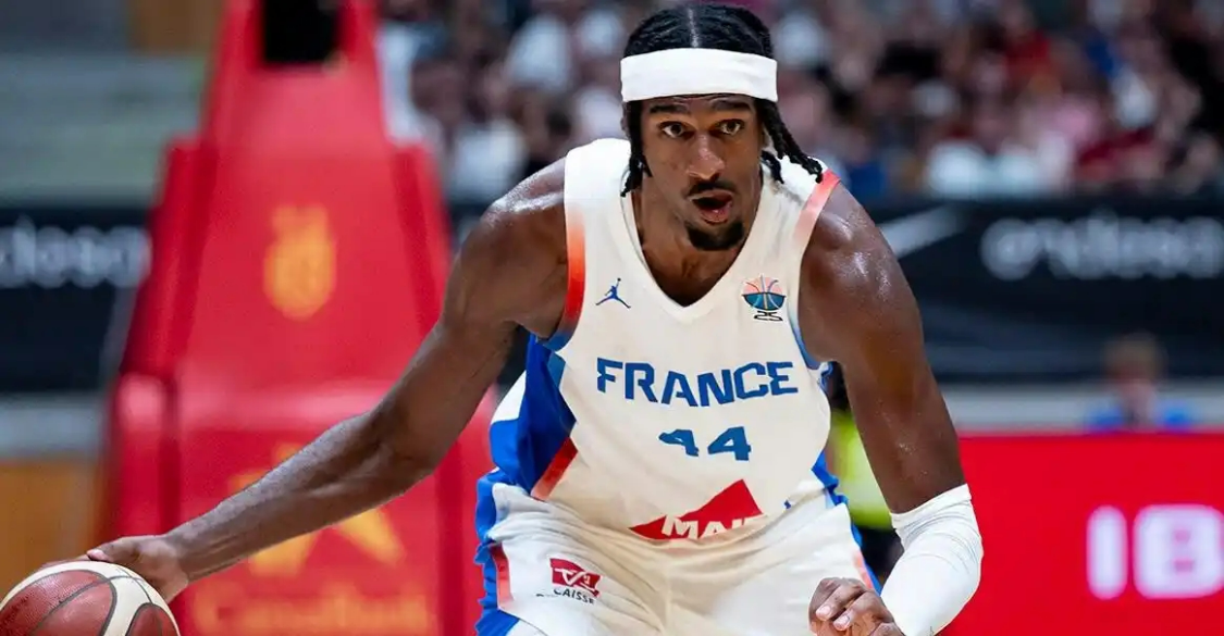 法国男篮再遭重创！NBA榜眼报销+状元0分4板，内线危险了